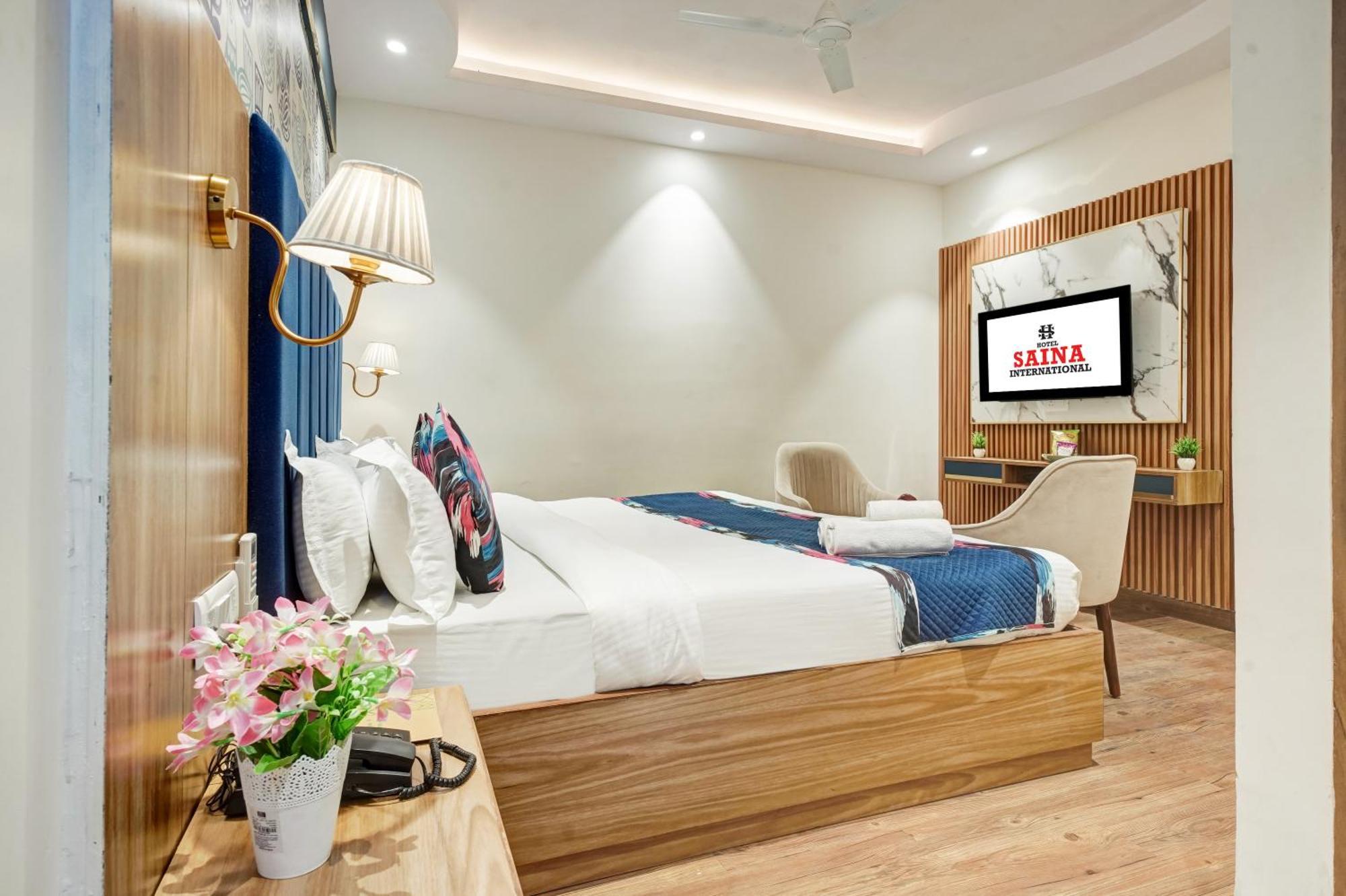 Hotel Saina International New Delhi ניו דלהי מראה חיצוני תמונה