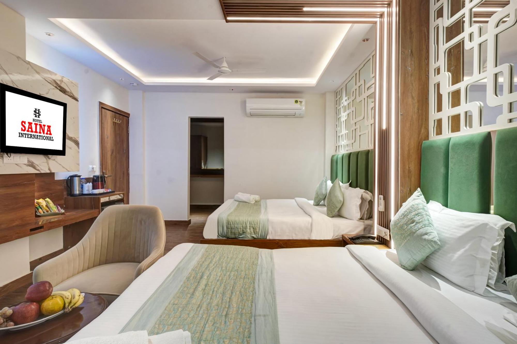 Hotel Saina International New Delhi ניו דלהי מראה חיצוני תמונה