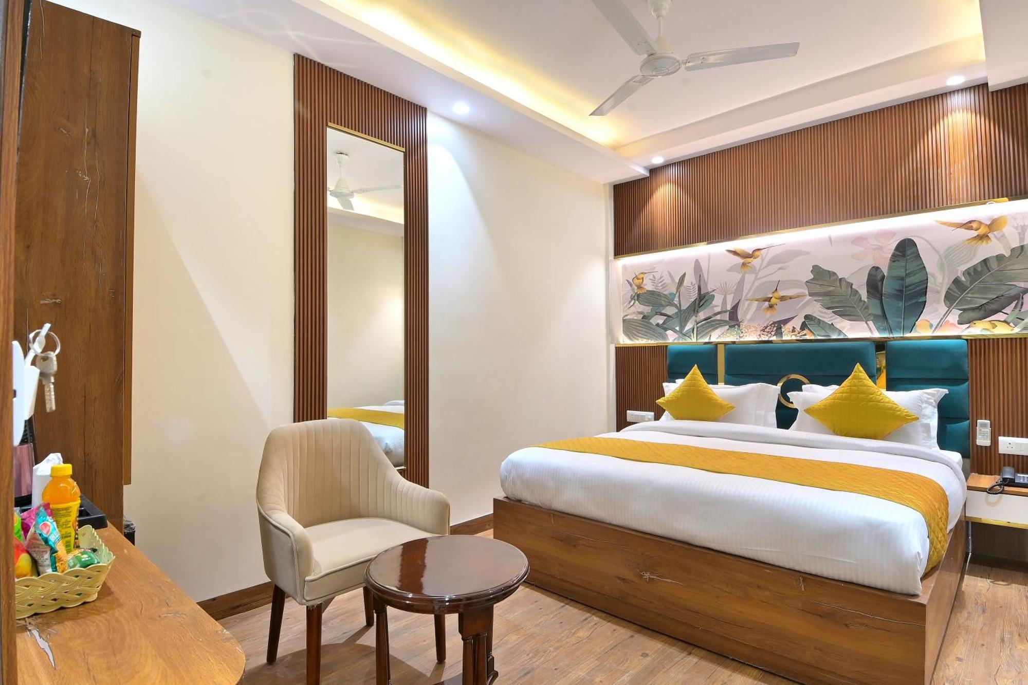 Hotel Saina International New Delhi ניו דלהי מראה חיצוני תמונה